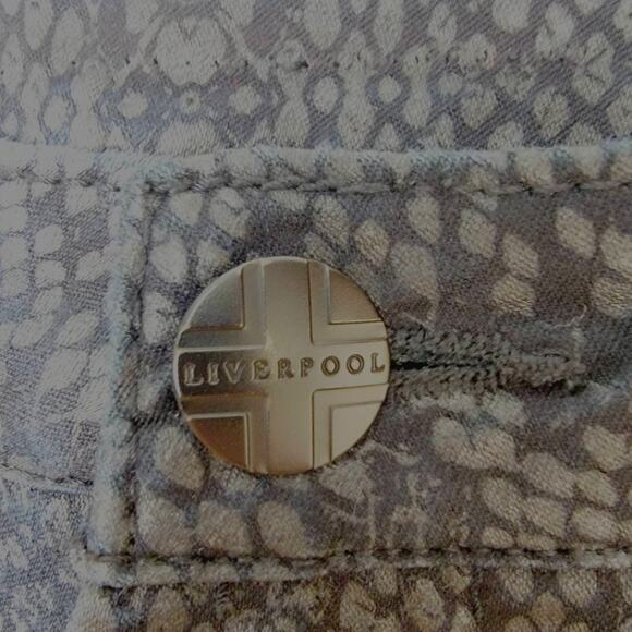 Liverpool Jeans Company | Black Snakeskin Sadie Straight-Leg Pants Size 10 (30) - Picture 8 of 8